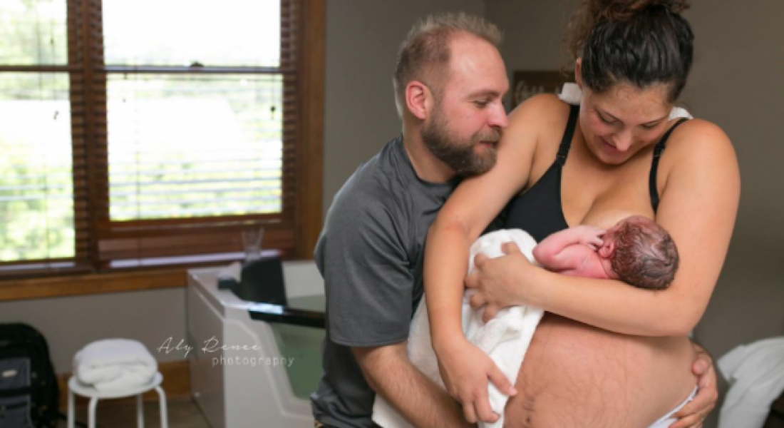 Celebrating the arrival of twins: 29 incredible birth photos