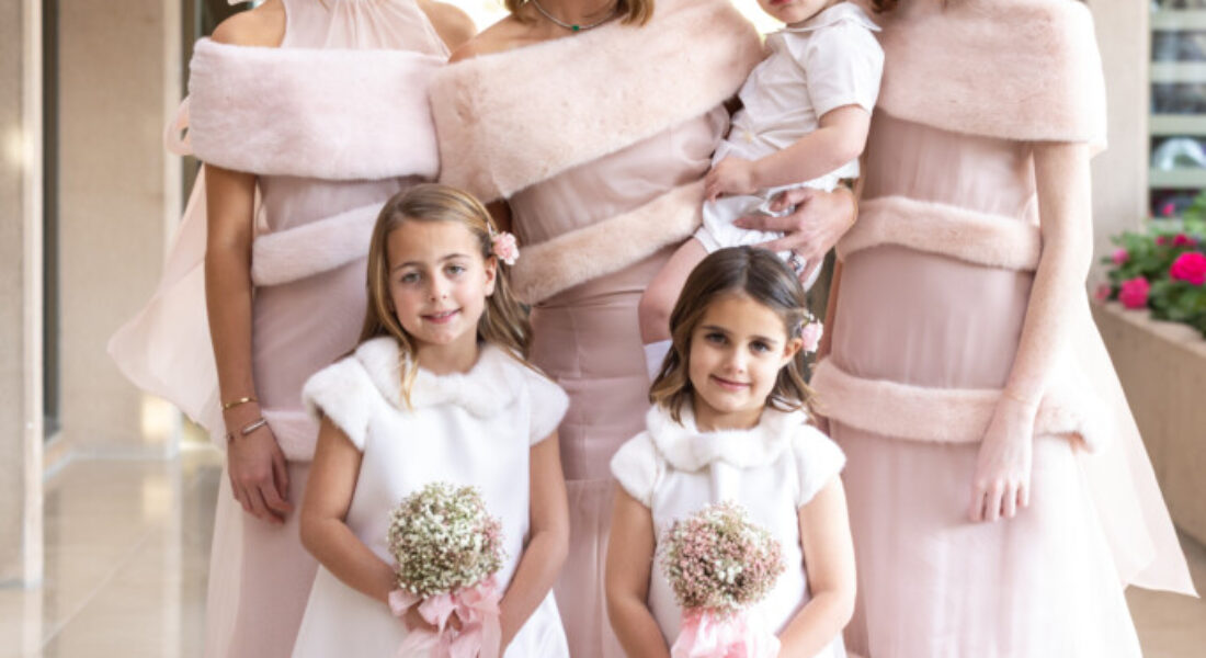 How To Stay Fashionably Warm for Your Winter Wedding